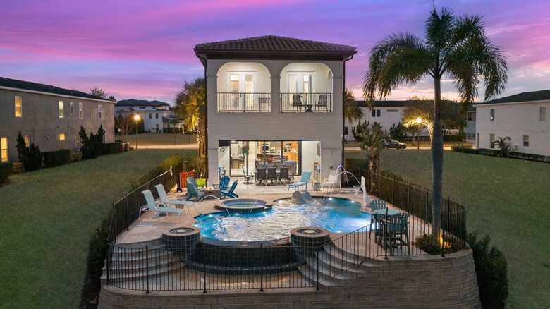Luxury Reunion Resort Villa with Infinity Pool & Golf Views - Reunion, Florida