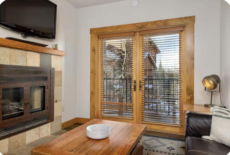 Ski-In/Ski-Out Telluride Retreat with Mountain Views - Telluride, Colorado