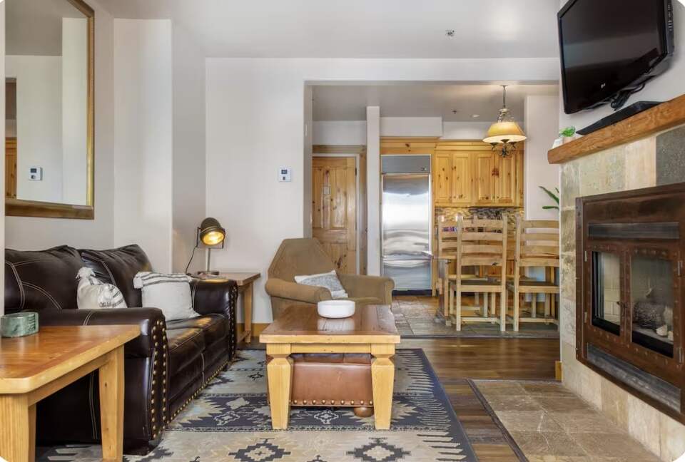 Ski-In/Ski-Out Telluride Retreat with Mountain Views - Telluride, Colorado
