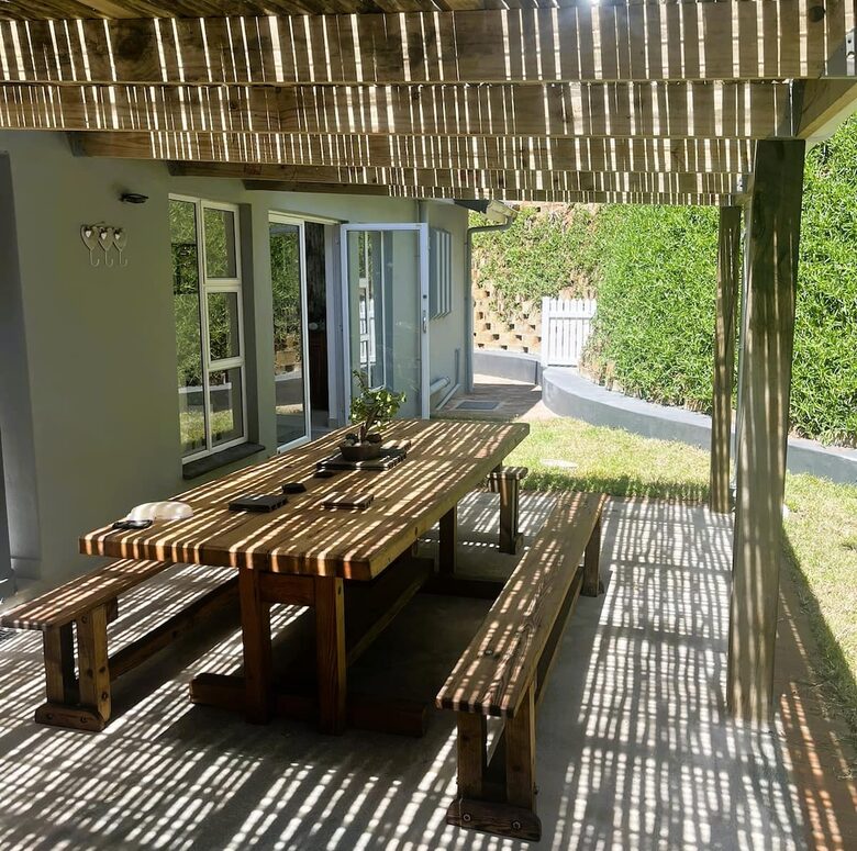 Sheffield Beachfront Villa with Pool and Indian Ocean Views - Sheffield Beach, South Africa