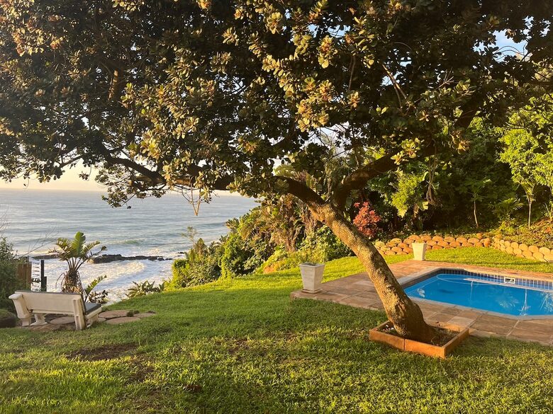 Sheffield Beachfront Villa with Pool and Indian Ocean Views - Sheffield Beach, South Africa