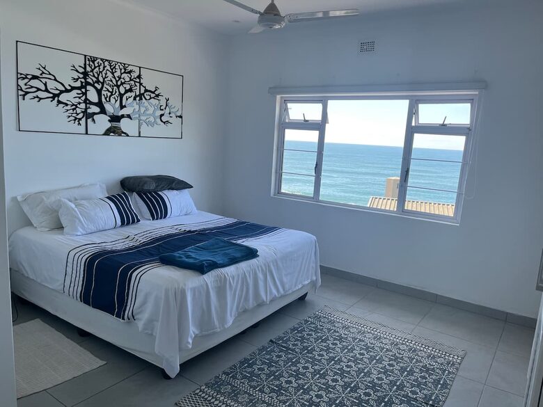 Sheffield Beachfront Villa with Pool and Indian Ocean Views - Sheffield Beach, South Africa