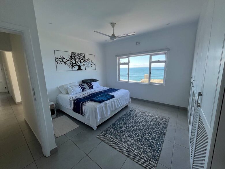 Sheffield Beachfront Villa with Pool and Indian Ocean Views - Sheffield Beach, South Africa
