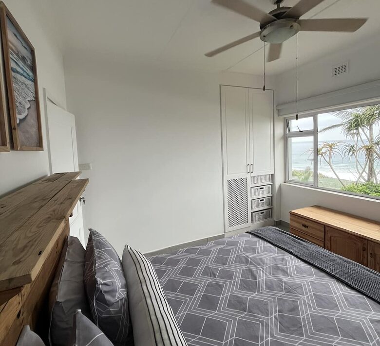 Sheffield Beachfront Villa with Pool and Indian Ocean Views - Sheffield Beach, South Africa