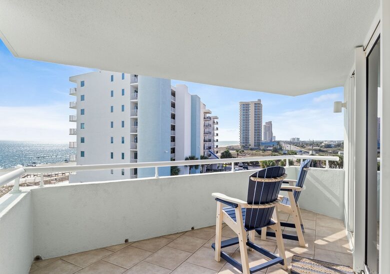 Beachfront Corner Condo with Gulf Views on Perdido Key - Pensacola, Florida