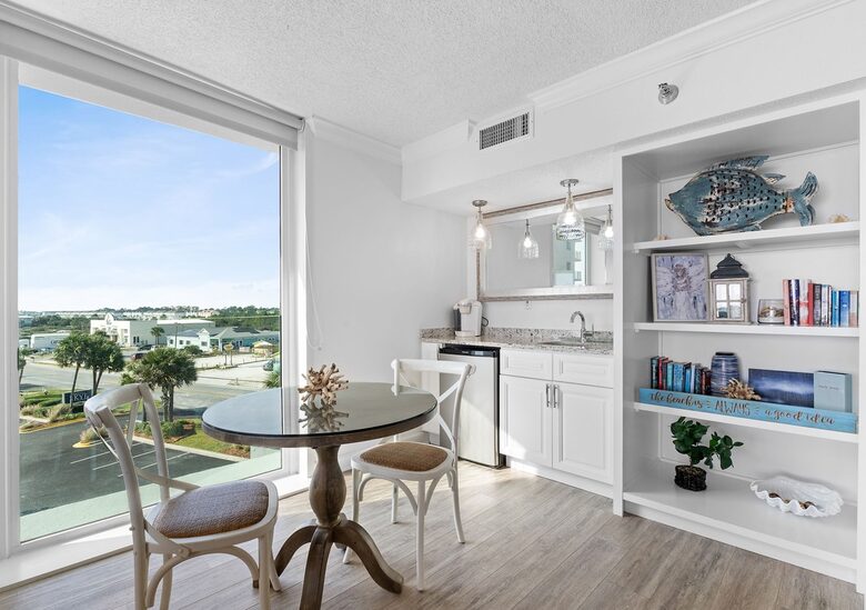 Beachfront Corner Condo with Gulf Views on Perdido Key - Pensacola, Florida