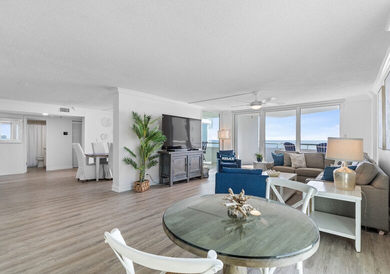 Beachfront Corner Condo with Gulf Views on Perdido Key - Pensacola, Florida