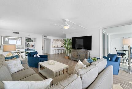 Beachfront Corner Condo with Gulf Views on Perdido Key - Pensacola, Florida