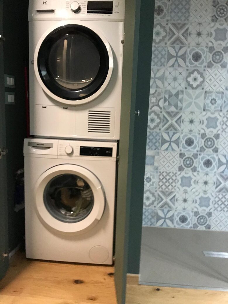 Ortigia's Refined 2BD Residence - Ortigia, Siracusa, Italy