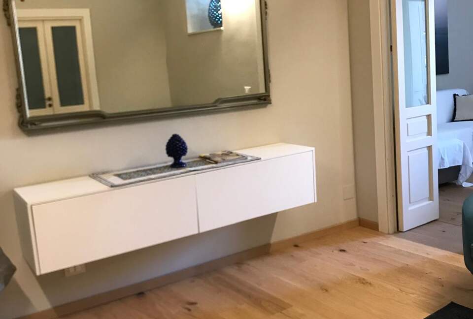 Ortigia's Refined 2BD Residence - Ortigia, Siracusa, Italy