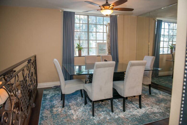 Stylish Orange County Townhome Near Newport Beach and OC Fairgrounds - Costa Mesa, California