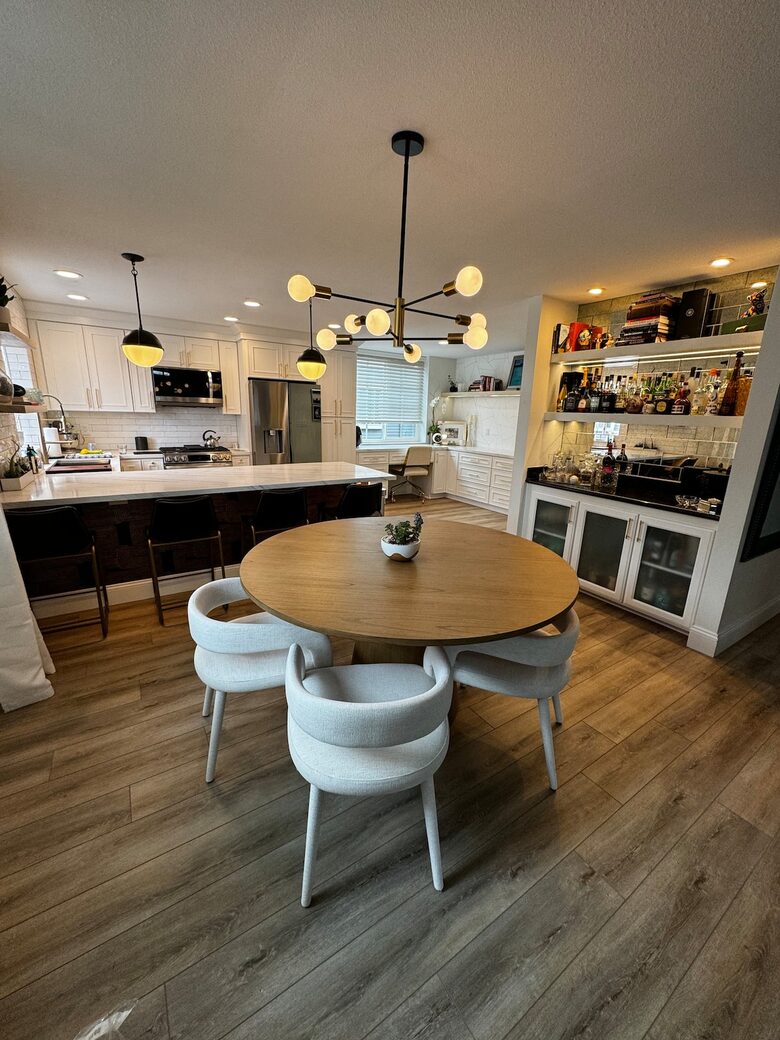 Stylish Orange County Townhome Near Newport Beach and OC Fairgrounds - Costa Mesa, California