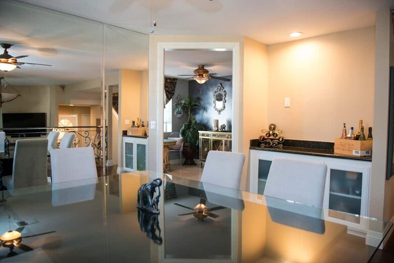 Stylish Orange County Townhome Near Newport Beach and OC Fairgrounds - Costa Mesa, California