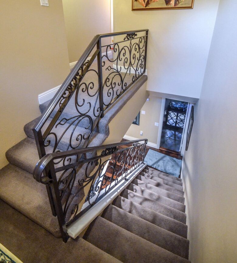 Stylish Orange County Townhome Near Newport Beach and OC Fairgrounds - Costa Mesa, California