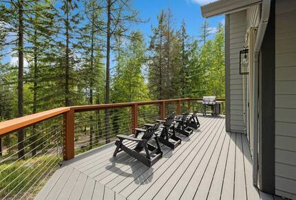 Forest Retreat with Covered Hot Tub Near Whitefish Mountain Resort - Whitefish, Montana