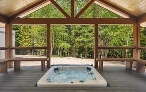 Forest Retreat with Covered Hot Tub Near Whitefish Mountain Resort - Whitefish, Montana