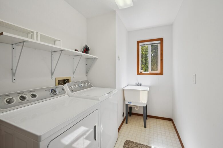 Forest Retreat with Covered Hot Tub Near Whitefish Mountain Resort - Whitefish, Montana