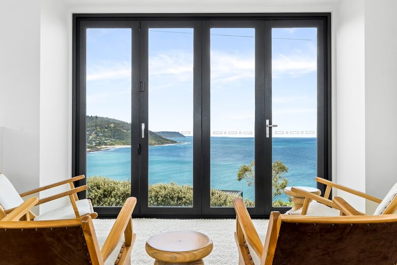 360° Ocean Views Above the Great Ocean Road - Wye River, Australia