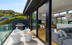 360° Ocean Views Above the Great Ocean Road - Wye River, Australia