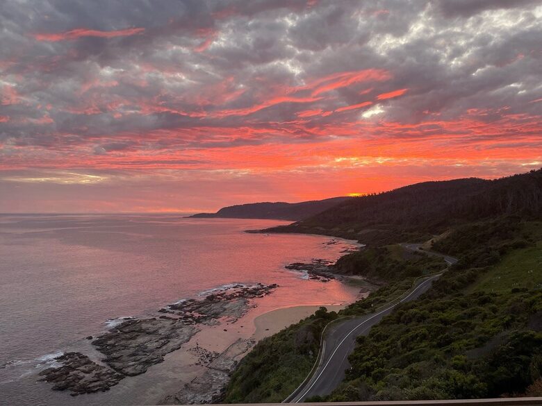 360° Ocean Views Above the Great Ocean Road - Wye River, Australia