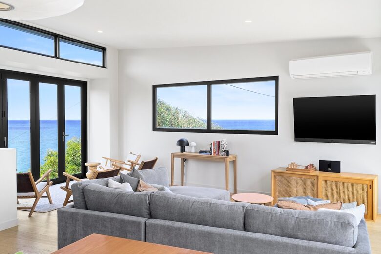 360° Ocean Views Above the Great Ocean Road - Wye River, Australia