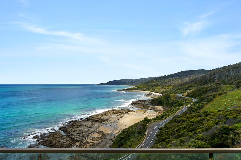 360° Ocean Views Above the Great Ocean Road - Wye River, Australia