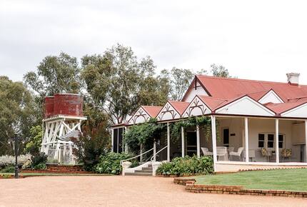 Secluded Victorian Country Estate with Homestead, Cottage & River Access - Wahgunyah, Australia