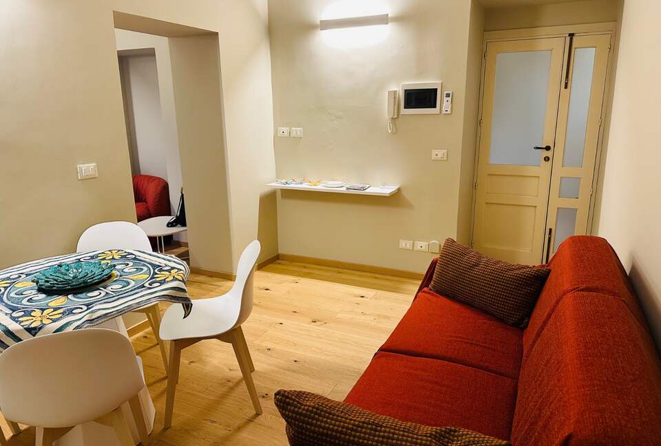 Ortigia's Refined 1BD Residence - Ortigia, Siracusa, Italy