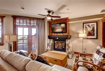 Studio Room at One Ski Hill Place