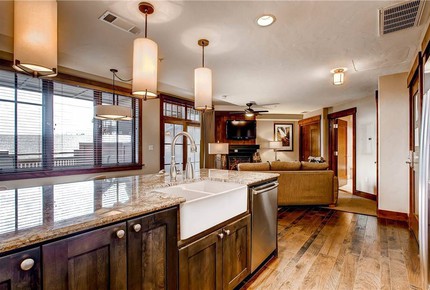 Studio Room at One Ski Hill Place - Breckenridge, Colorado