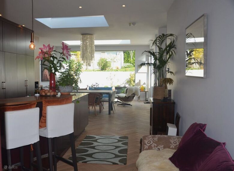 Refined Living in Howth’s Most Sought-After Enclave - Howth, Dublin, Ireland