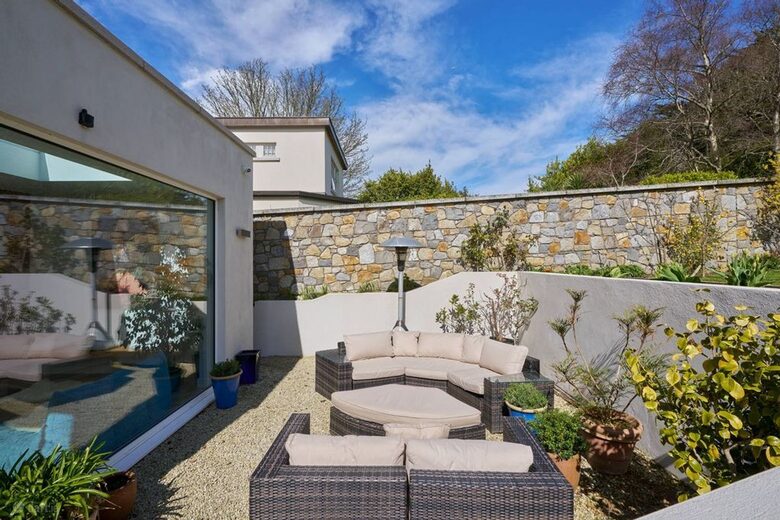 Refined Living in Howth’s Most Sought-After Enclave - Howth, Dublin, Ireland