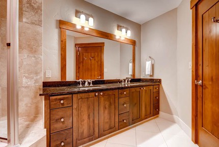 Studio Room at One Ski Hill Place - Breckenridge, Colorado