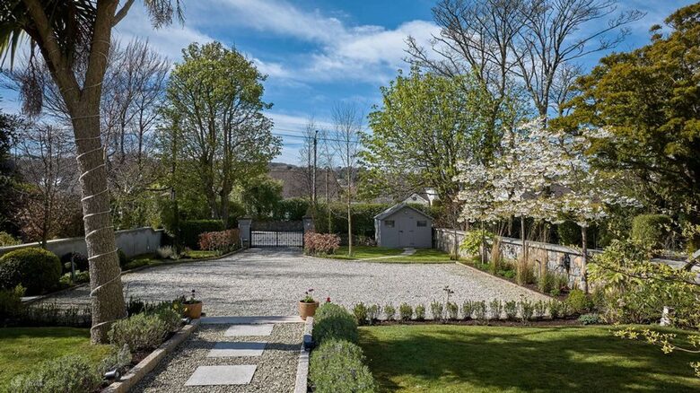 Refined Living in Howth’s Most Sought-After Enclave - Howth, Dublin, Ireland
