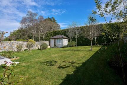 Refined Living in Howth’s Most Sought-After Enclave - Howth, Dublin, Ireland