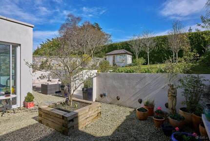 Refined Living in Howth’s Most Sought-After Enclave - Howth, Dublin, Ireland