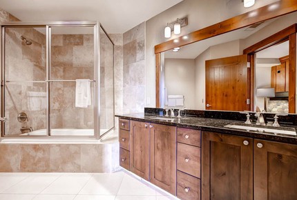 Studio Room at One Ski Hill Place - Breckenridge, Colorado