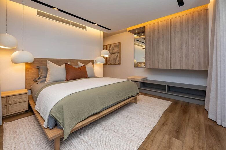 Clifftop Oceanview Villa Overlooking Pinnacle Point Golf Course - Mossel Bay, South Africa