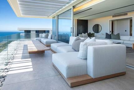 Clifftop Oceanview Villa Overlooking Pinnacle Point Golf Course - Mossel Bay, South Africa