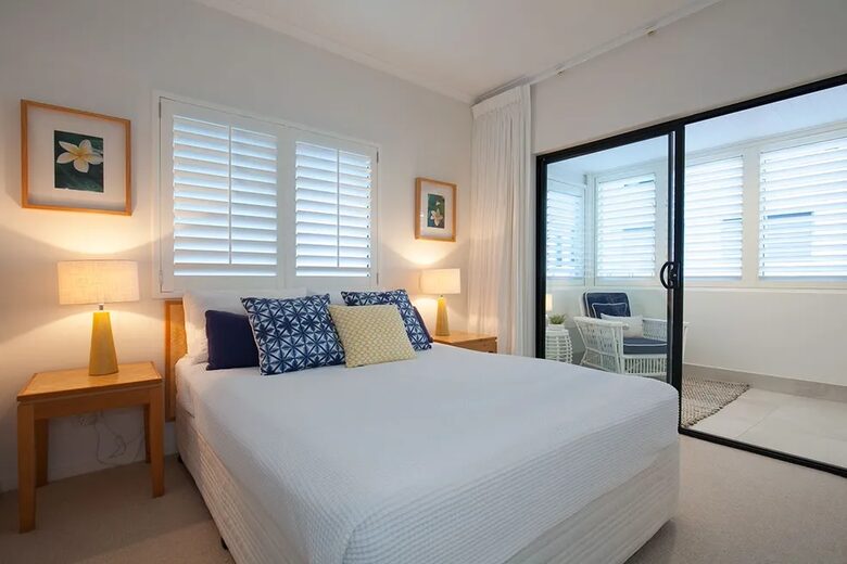 Spacious Multi-Level Coolum Escape with Panoramic Ocean Views - Coolum Beach, Australia