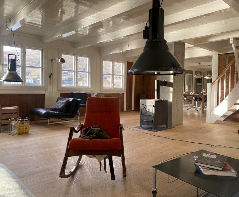 A 19th-Century Faroese House with Ocean Views in Sandavágur - Sandavágur, Faroe Islands