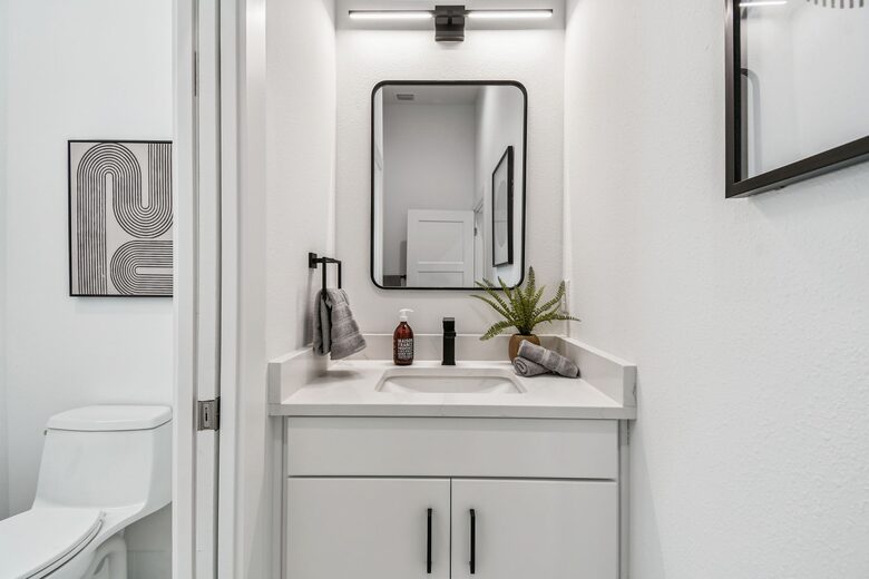 Stylish St. Petersburg Townhome Near Downtown & Gulf Beaches - St. Petersburg, Florida