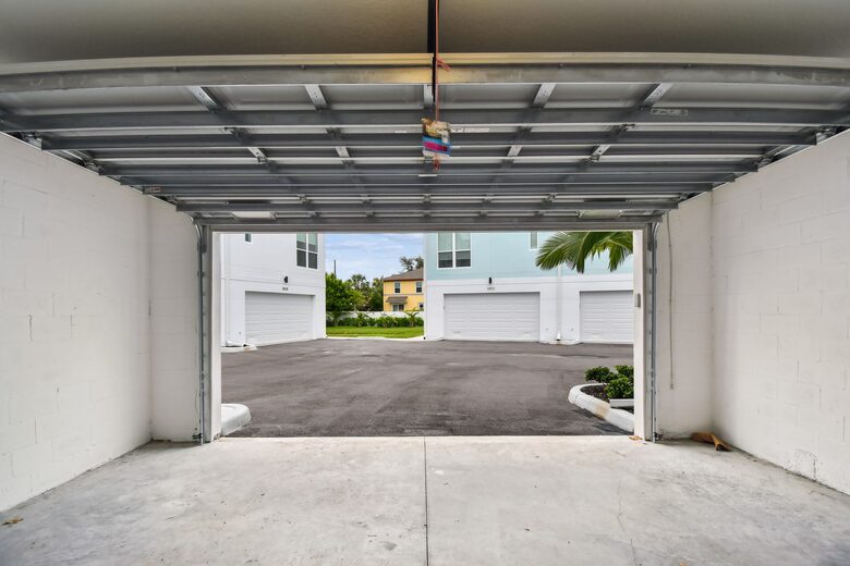 Stylish St. Petersburg Townhome Near Downtown & Gulf Beaches - St. Petersburg, Florida