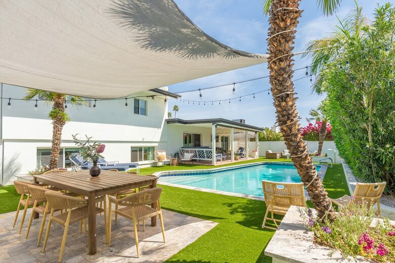 Poolside Desert Retreat Near Old Town Scottsdale - Scottsdale, Arizona