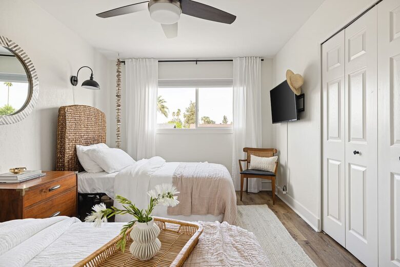 Poolside Desert Retreat Near Old Town Scottsdale - Scottsdale, Arizona