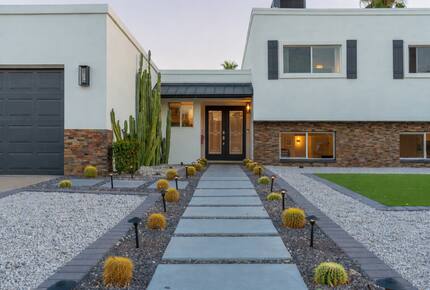 Poolside Desert Retreat Near Old Town Scottsdale - Scottsdale, Arizona