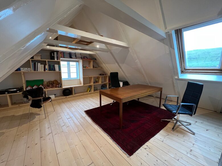 A 19th-Century Faroese House with Ocean Views in Sandavágur - Sandavágur, Faroe Islands