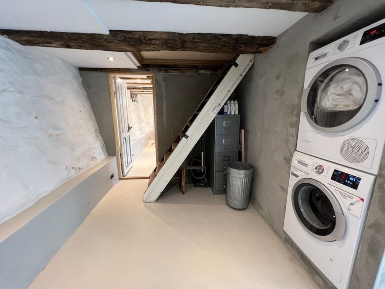 A 19th-Century Faroese House with Ocean Views in Sandavágur - Sandavágur, Faroe Islands