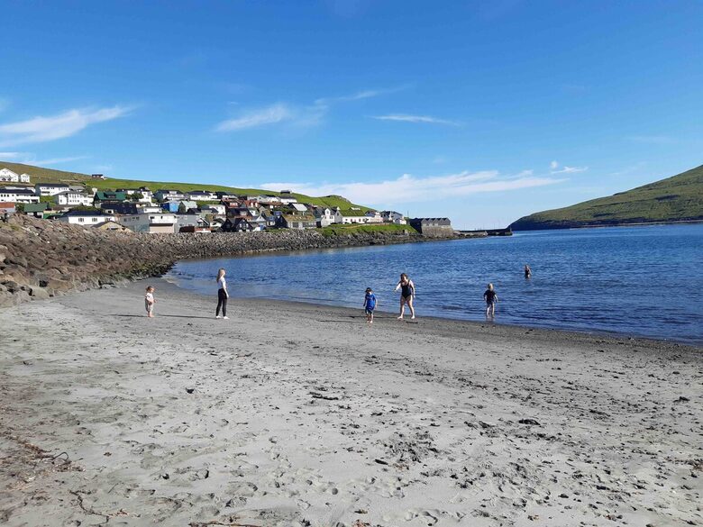 A 19th-Century Faroese House with Ocean Views in Sandavágur - Sandavágur, Faroe Islands