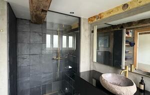 A 19th-Century Faroese House with Ocean Views in Sandavágur - Sandavágur, Faroe Islands